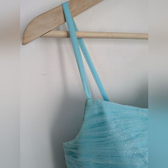 Ashley Lauren Sparkly Blue Tiered Tulle Mini Prom Dress Size 8 - Picture 4 of 9